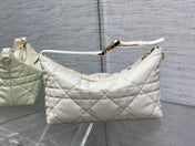 TRAVEL NOMAD POUCH 22 IN WHITE MACROCANNAGE LAMBSKIN GOLD HARDWARE