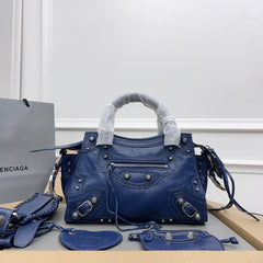 NEO CAGOLE 26 IN NAVY LAMBSKIN