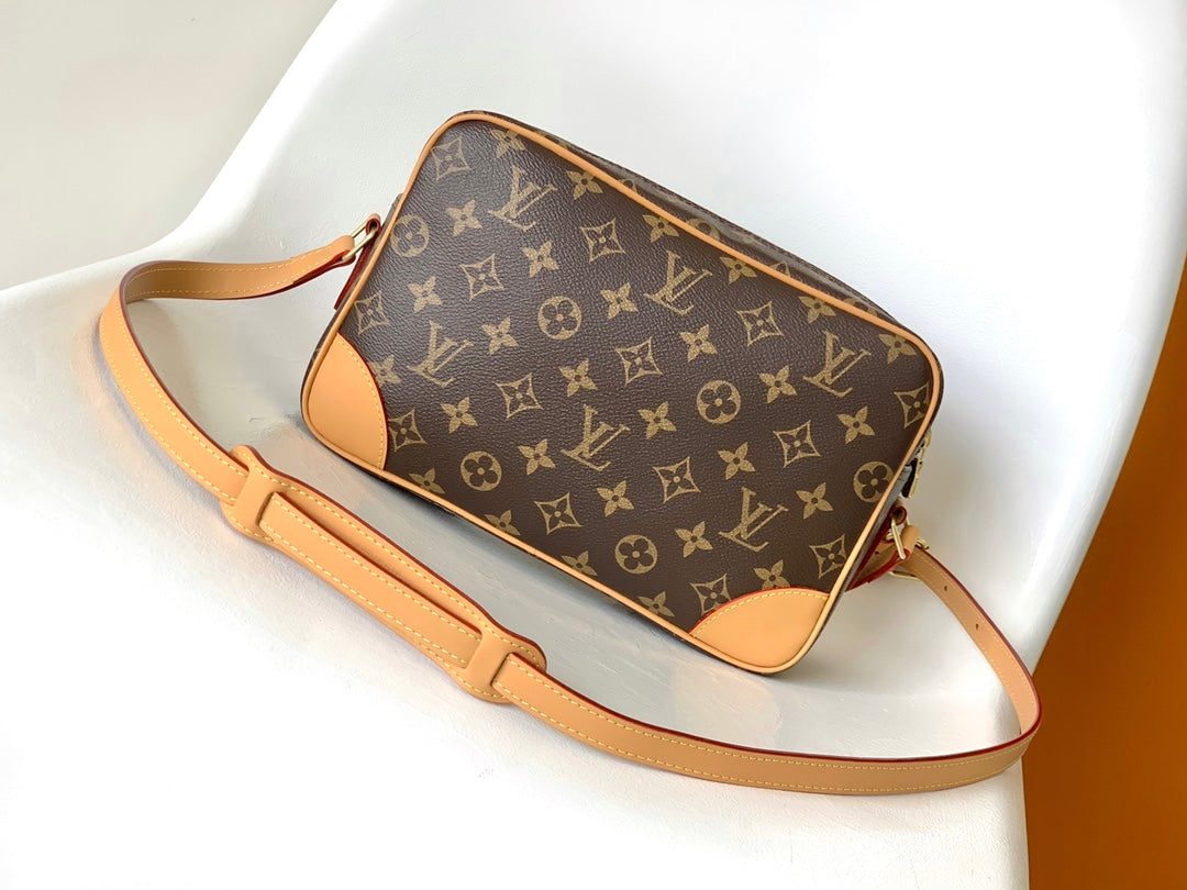 TROCADERO MEDIUM MESSENGER BAG 27 IN BEIGE AND BROWN MONOGRAM COATED CANVAS
