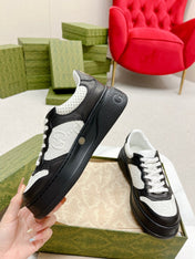 GG EMBOSSED TRAINER BLACK AND WHITE CALFSKIN