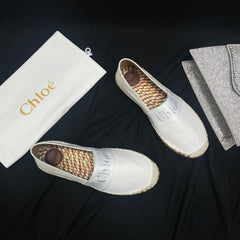 WOVEN LOAFER IN WHITE DENIM AND COLORFUL RAFFIA