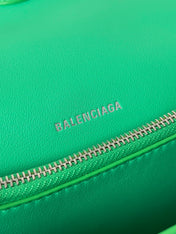 CRUSH CHAINED BAG 25 IN GREEN QUILTED CRUSHED CALFSKIN SILVER HARDWARE