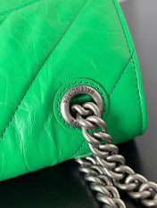 CRUSH CHAINED BAG 25 IN GREEN QUILTED CRUSHED CALFSKIN SILVER HARDWARE