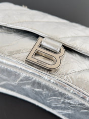 CRUSH CHAINED BAG 25 IN SILVER METALLIC QUILTED CRUSHED CALFSKIN