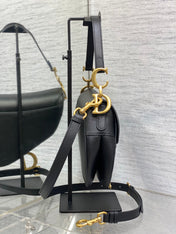 SADDLE BAG 24 IN BLACK CALFSKIN GOLD HARDWARE