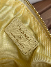 CC CLASSIC SMALL 15 ZIPPED POUCH IN YELLOW CORN GRAINED CALFSKIN