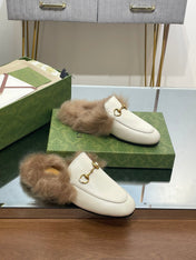 HORSEBIT MULE IN WHITE CALFSKIN AND LAMB WOOL LINING