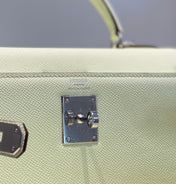KELLY 28CM IN VERT FIZZ SWIFT CALFSKIN SILVER HARDWARE