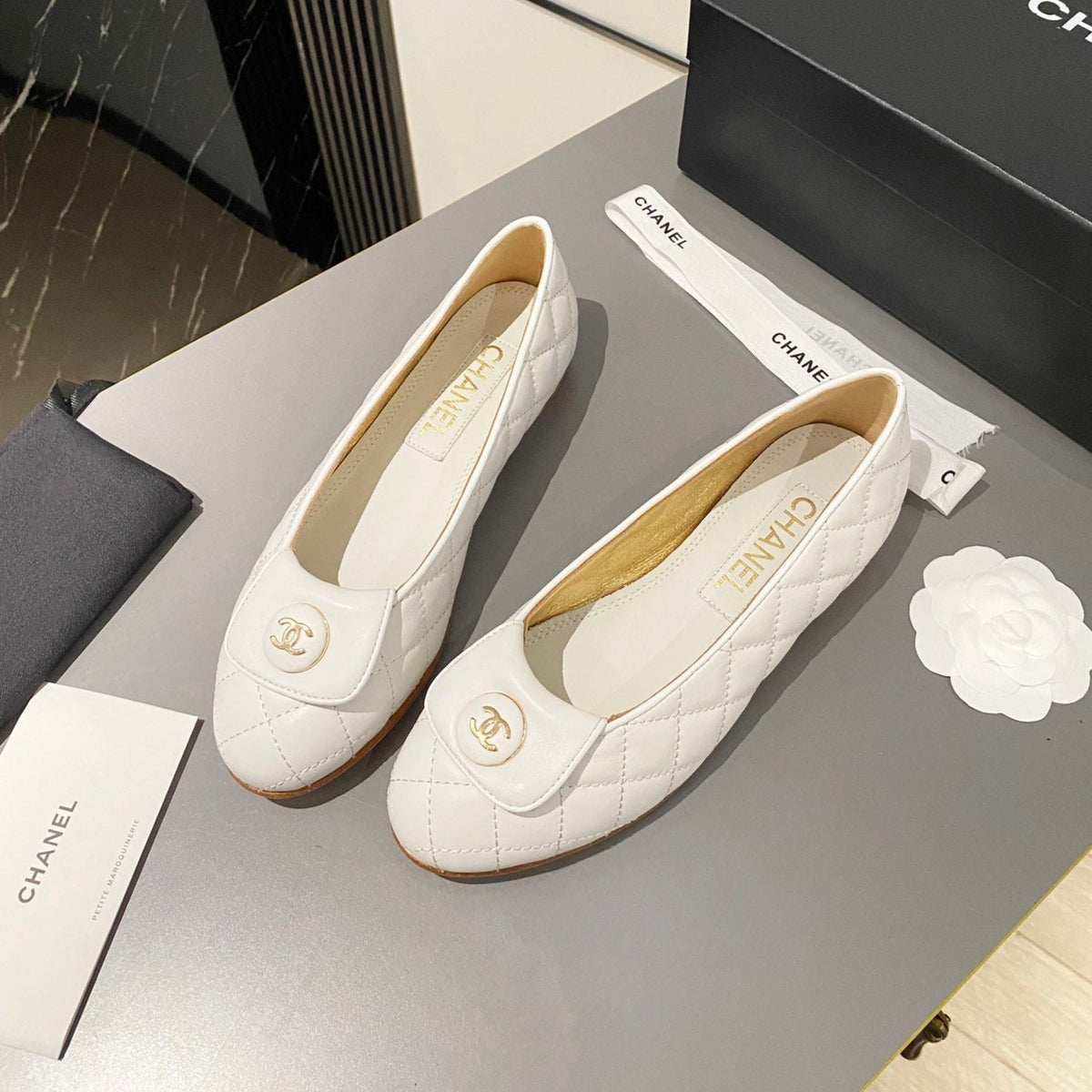 BALLET FLAT WHITE LAMBSKIN