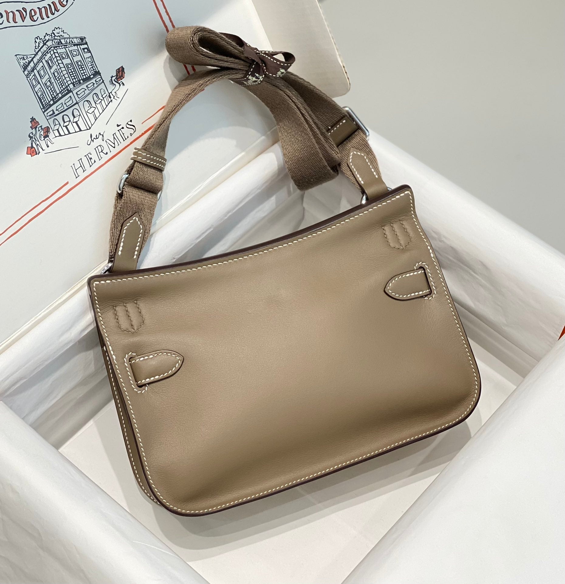 HM JYPSIERE SHOULDER BAG 23 IN WOOD BROWN CALFSKIN SILVER HARDWARE