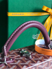 GRAND HÔTEL TRUNK BAG 24 IN BURGUNDY RED GOYARDINE CANVAS AND CALFSKIN