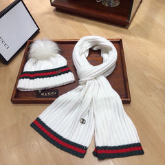 SET SCARF AND HAT IN WHITE WOOL AND CASHMERE 945028