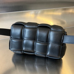 MINI CASSETTE 18 IN BLACK LAMBSKIN