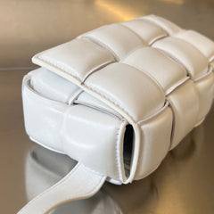 MINI CASSETTE 18 IN WHITE LAMBSKIN