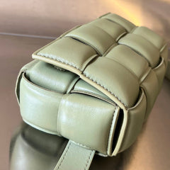 MINI CASSETTE 18 IN WHITE CREAM LAMBSKIN