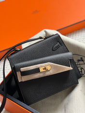 KELLY DESORDRE 20 IN BLACK EPSOM LEATHER WITH GOLD HARDWARE