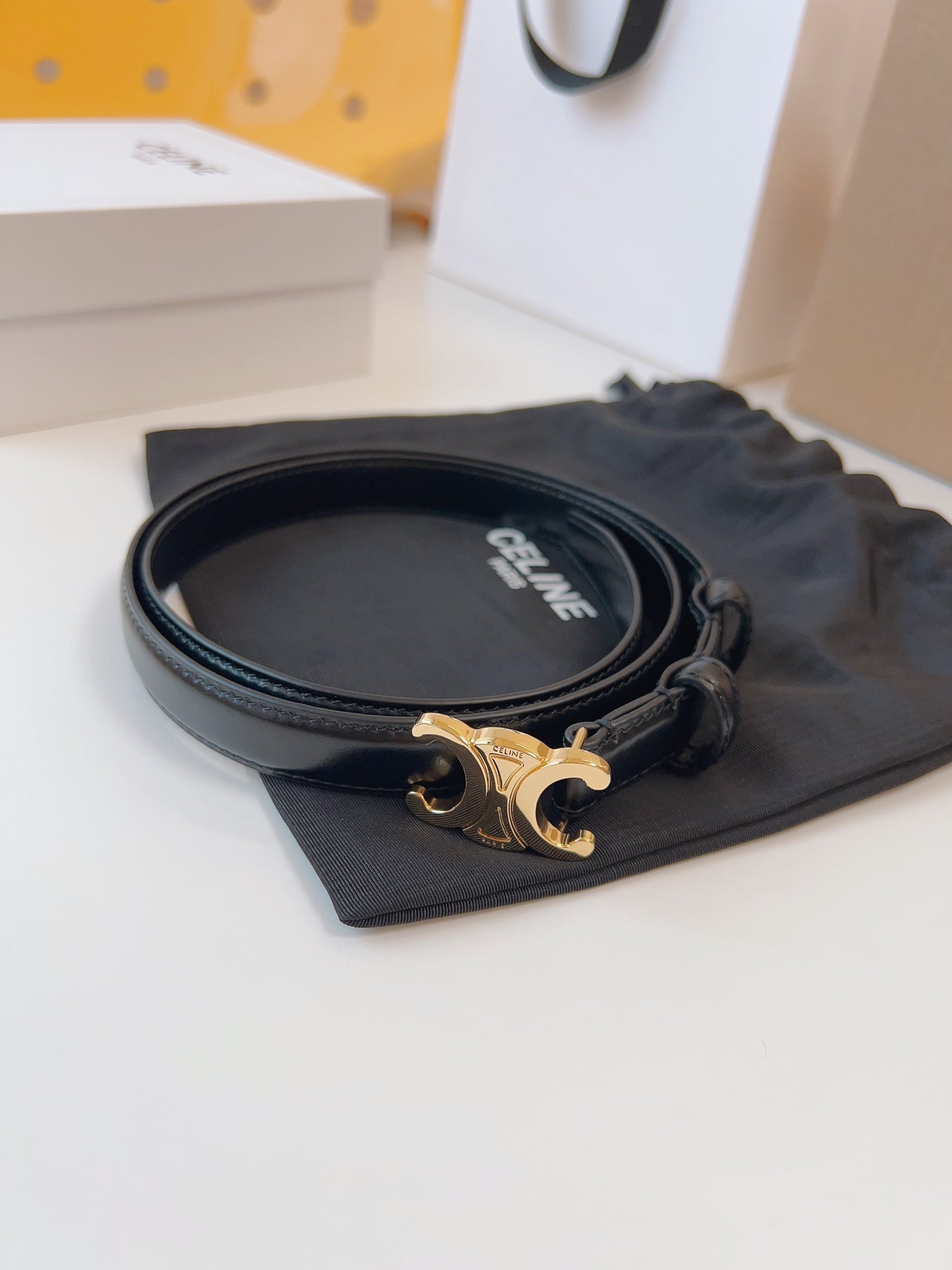 CELINE 25S TRIOMPHE BELT 18MM IN BLACK CALFSKIN GOLD HARDWARE 580707