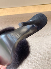 LA 16 HEELED MULES IN BLACK RABBIT FUR AND SMOOTH LAMBSKIN