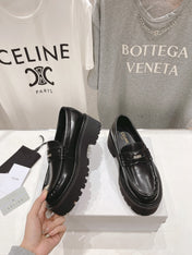 CHUNKY LOAFER IN BLACK POLISHED BULLSKIN