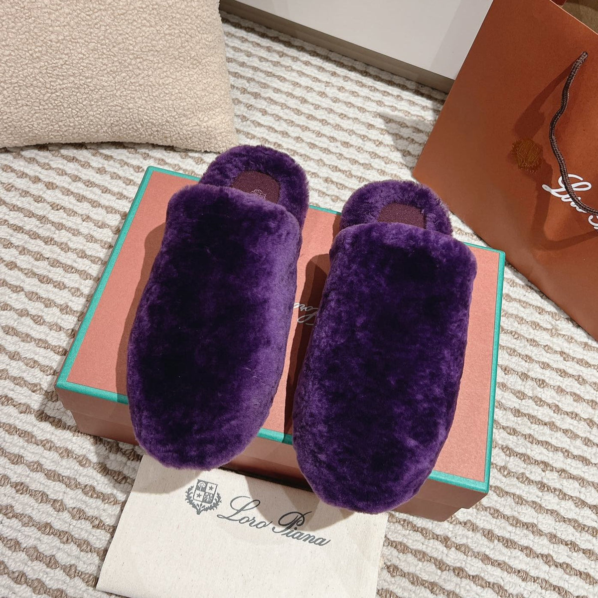 LP NATURAL WINTERCOZY WOOL VIOLET SLIPPERS