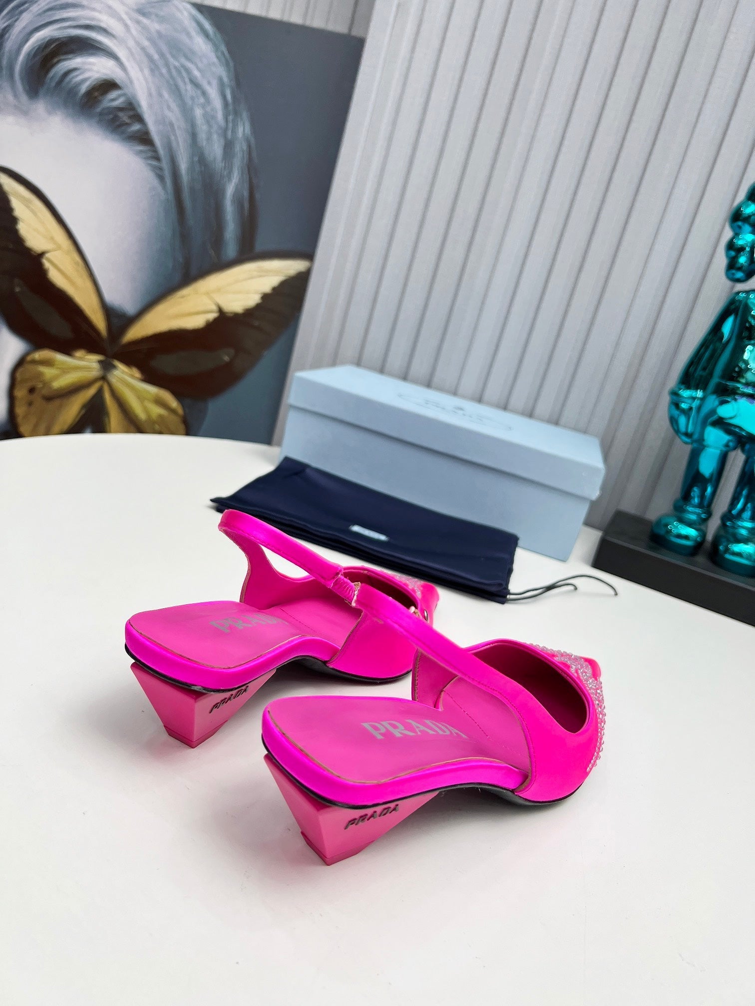 PRADA 26S POINTED TOE SLINGBACK 40MM IN FUCHSIA PINK SATIN CRYSTAL EMBELLISHED