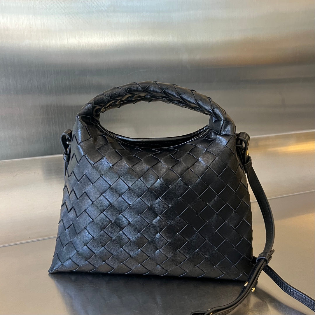 MINI HOP 25 IN BLACK CALFSKIN