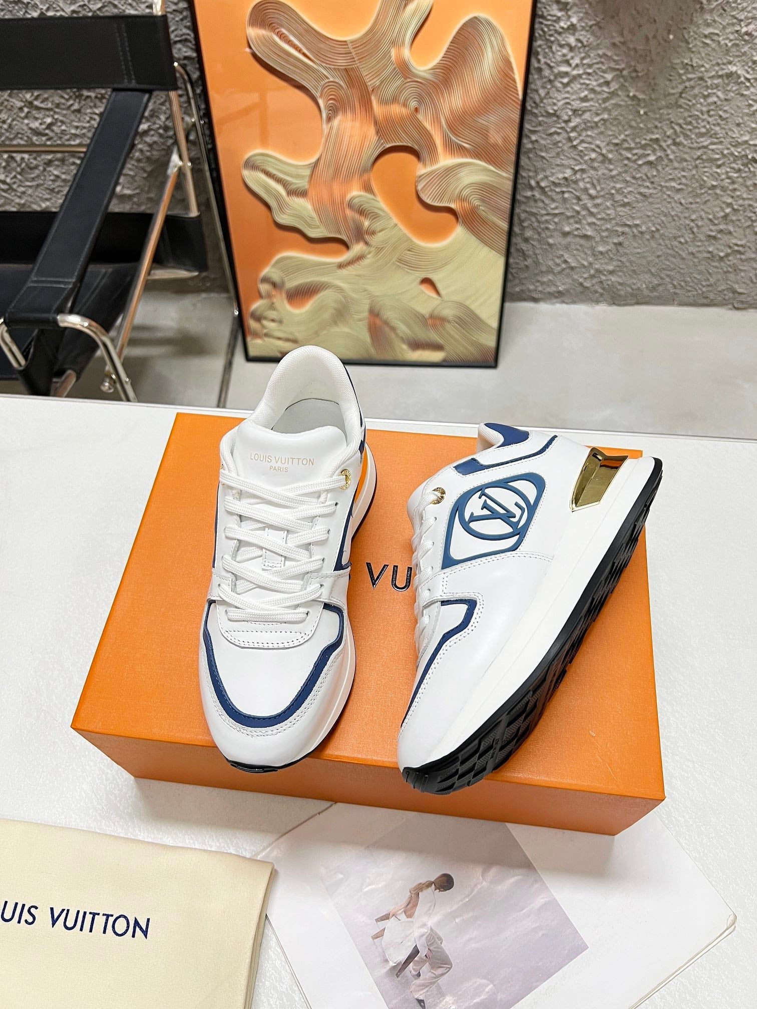 LV WOMEN SNEAKER IN WHITE MIX BLUE CALFSKIN