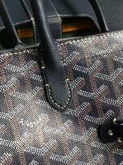 SAIGON SOUPLE BAG 34 IN NAVY BLUE GOYARDINE CANVAS AND CALFSKIN
