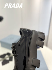 PRA MONOLITH LACE-UP LOAFERS GLOSSY BLACK CALFSKIN