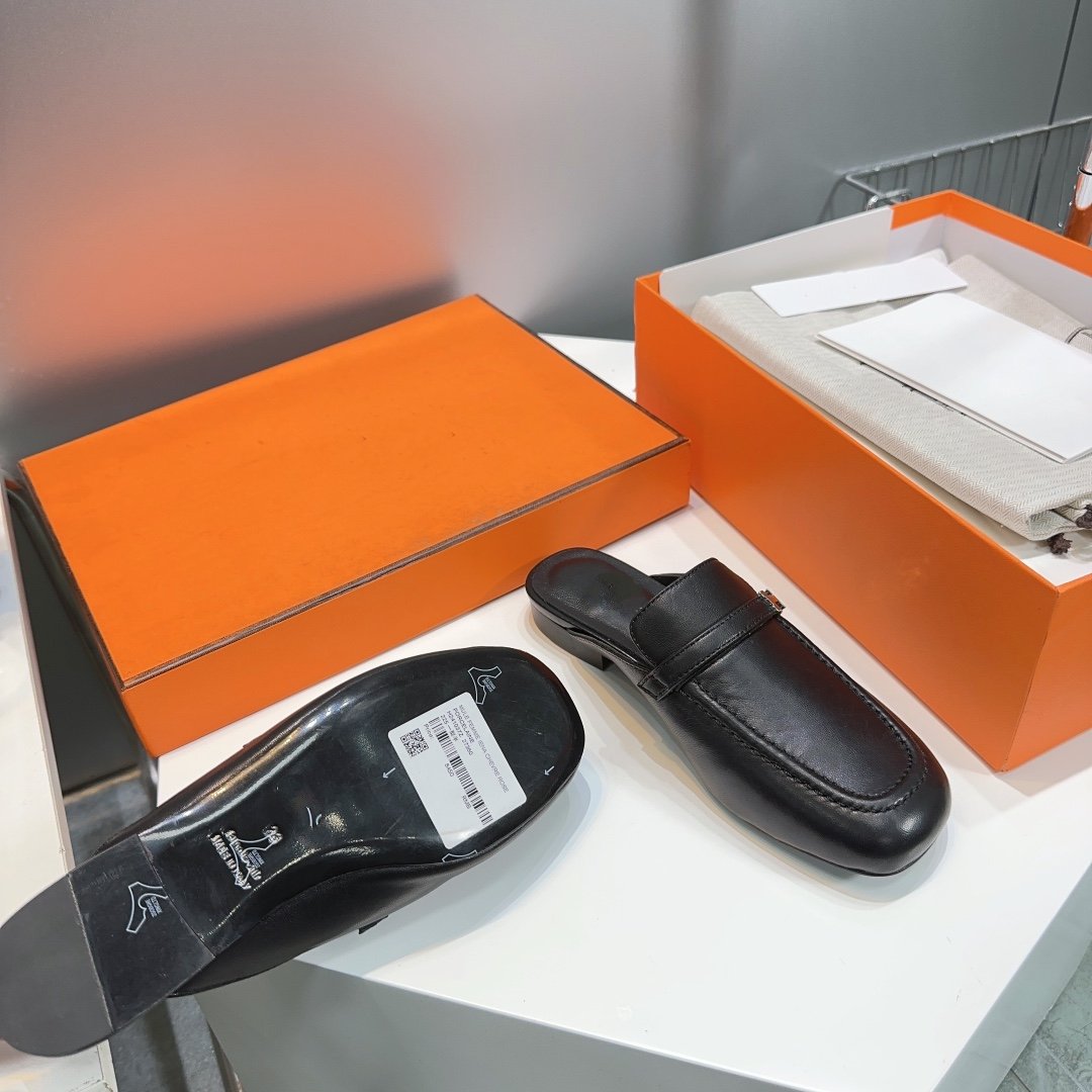 Lena Mule Black Leather