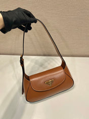 FLAP BAG 25 IN CINNAMON BROWN SMOOTH CALFSKIN TRIANGLE LOGO