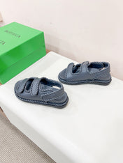 REFINED DAD SANDAL IN BLACK LAMBSKIN