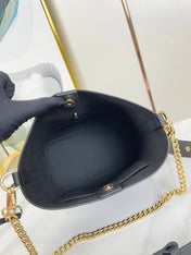 LOCK AND WALK 20 IN BLACK GRAINED CALFSKIN GOLD HARDWARE