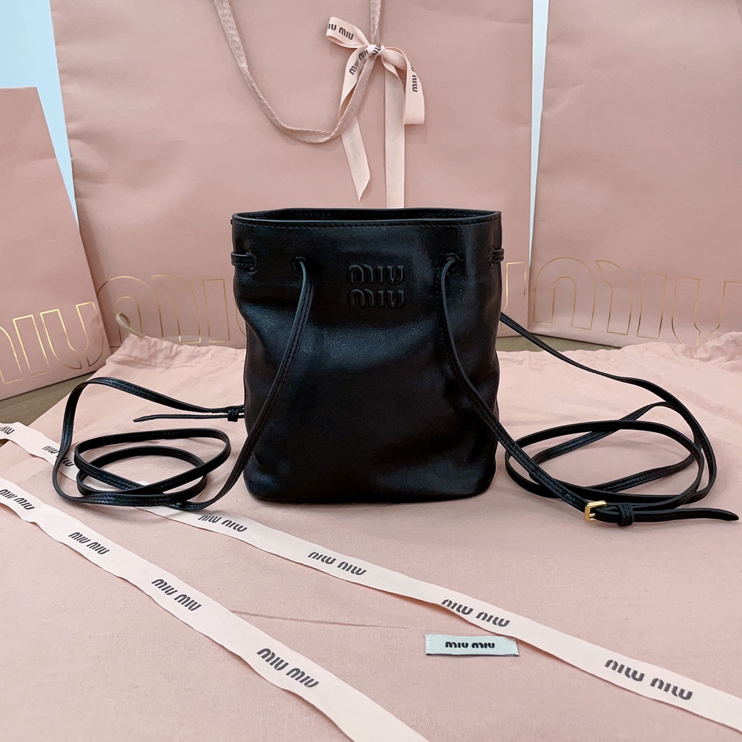 MINI BAG 17 IN BLACK SHINY CALFSKIN