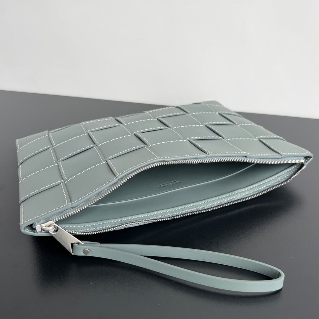 LARGE CASSETTE POUCH 35 IN GUNSMOKE CALFSKIN