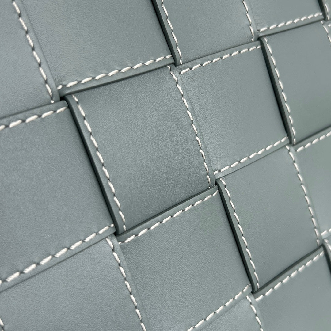 LARGE CASSETTE POUCH 35 IN GUNSMOKE CALFSKIN