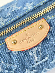HILLS POCHETTE 18 IN BLUE MONOGRAM DENIM