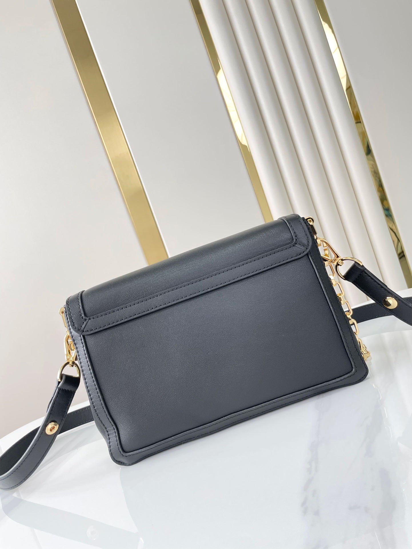 DAUPHINE SOFT MM 24 IN BLACK SMOOTH LAMBSKIN GOLD HARDWARE