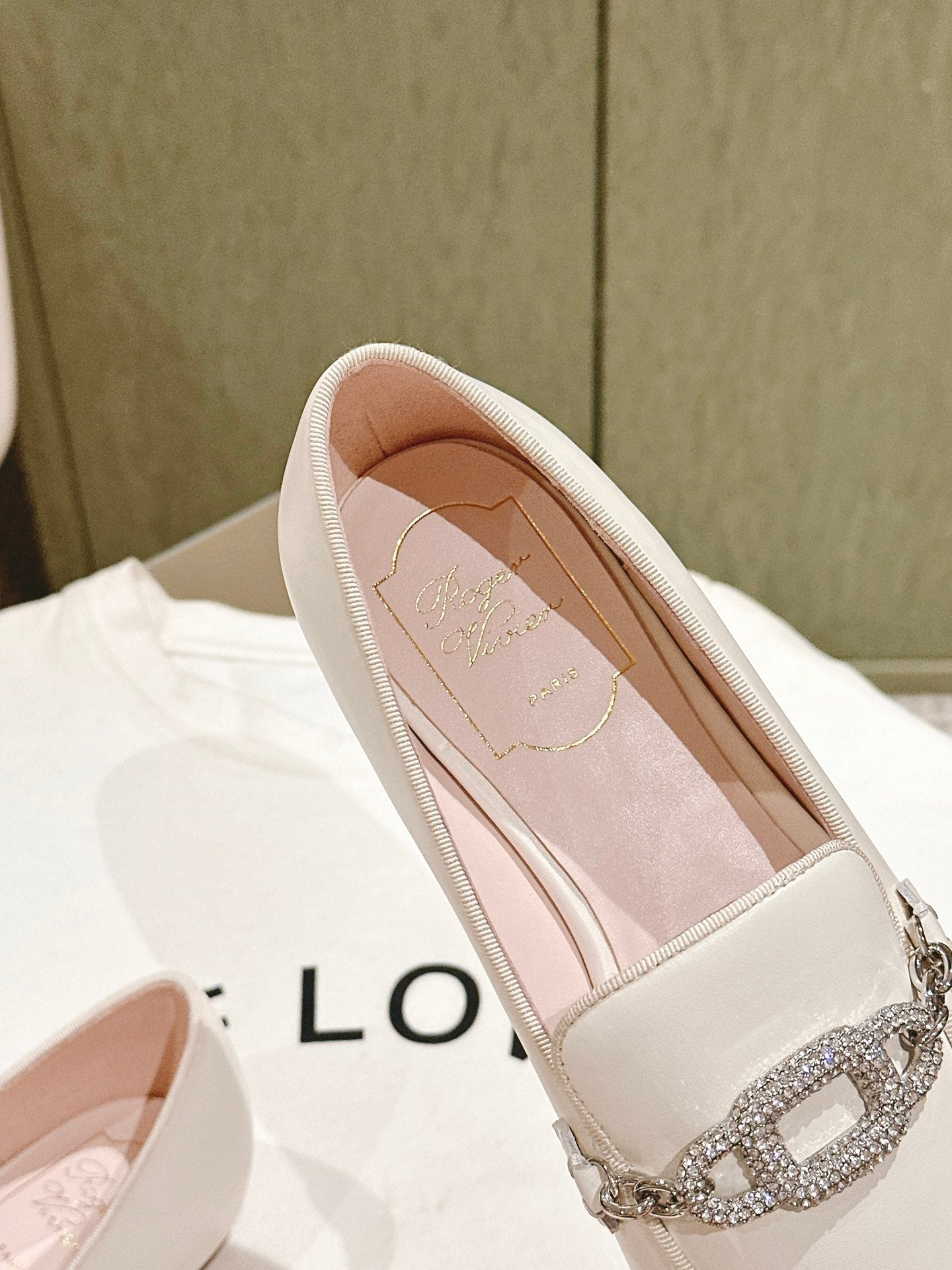 STRASS CHAIN LOAFERS IN WHITE CALFSKIN WITH CRYSTAL CHAIN DETAIL