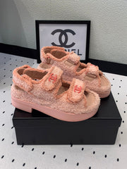DAD SANDALS PLATFORM IN LIGHT PINK FUR