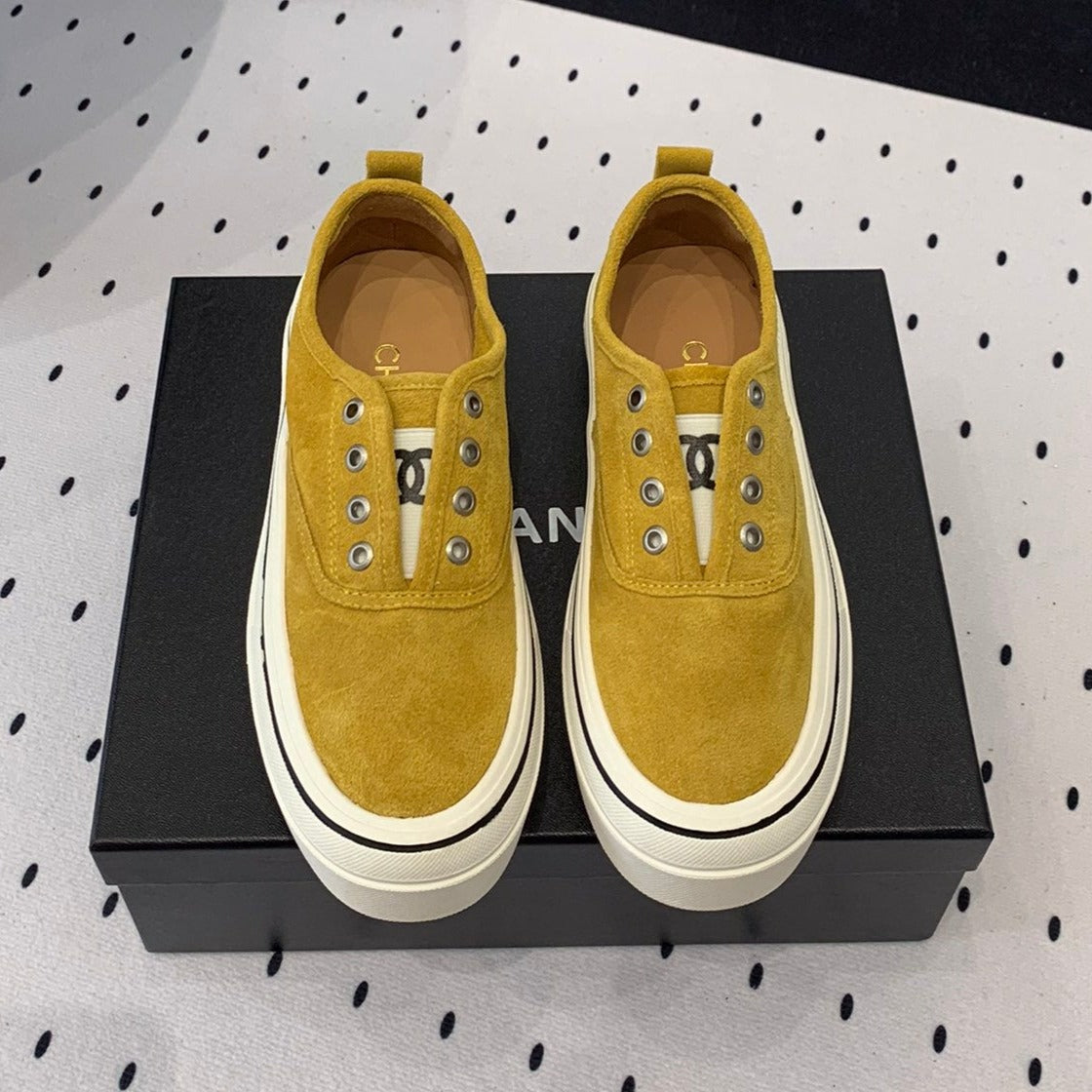 LACELESS SNEAKERS PLATFORM IN AMBER YELLOW CANVAS