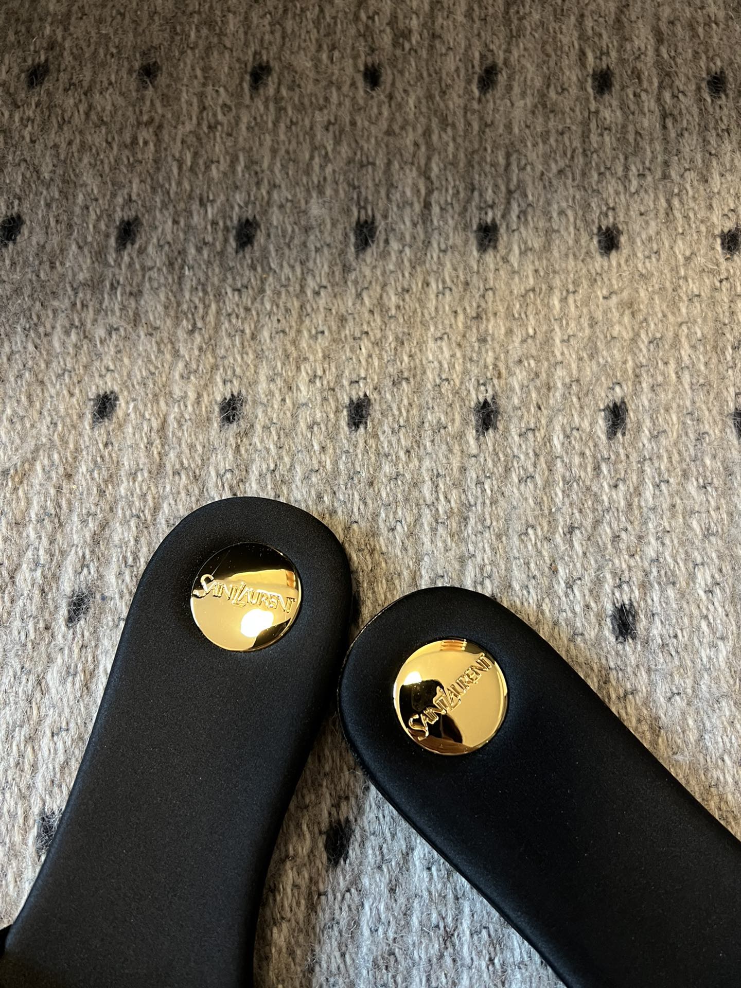 SL CARLYLE SLIPPERS BLACK SATIN