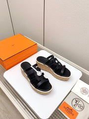 ISABELLA 30 SANDAL IN BLACK CALFSKIN