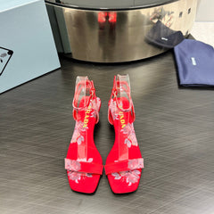 PRA TRIANGLE HEEL FLOWER MOTIF SATIN SANDALS RED