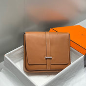STEVE LIGHT JUNIOR MESSENGER BAG 27 IN GOLD TOGO CALFSKIN