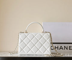 CHANEL 25S FLAP BAG 21 CM IN WHITE LAMBSKIN WITH GOLD HARDWARE