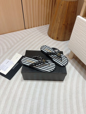 CC WOVEN FLIP FLOP WHITE MIX BLACK SHEEPSKIN