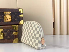 COSMETIC POUCH 22 IN WHITE GRAY DAMIER AZUR CANVAS