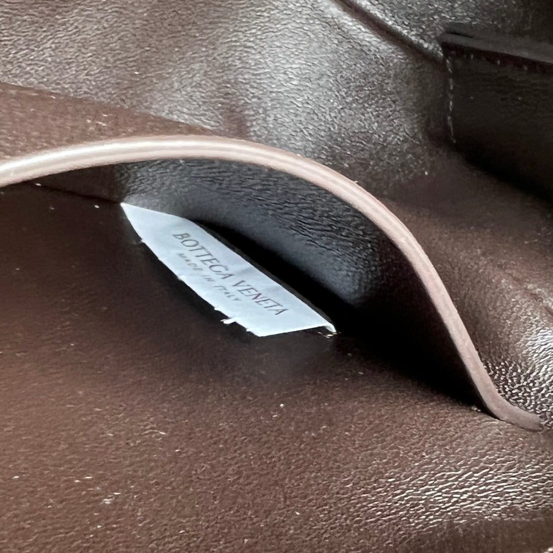 CONCERT POUCH 18 IN FONDANT LAMBSKIN