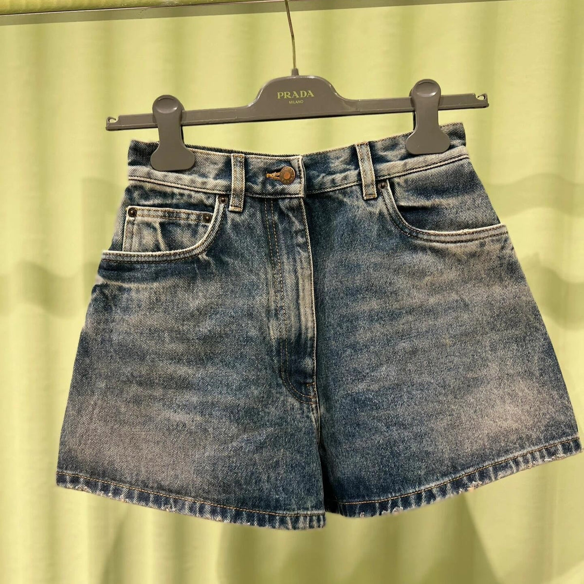 PRADA SHORTS STYLE 78